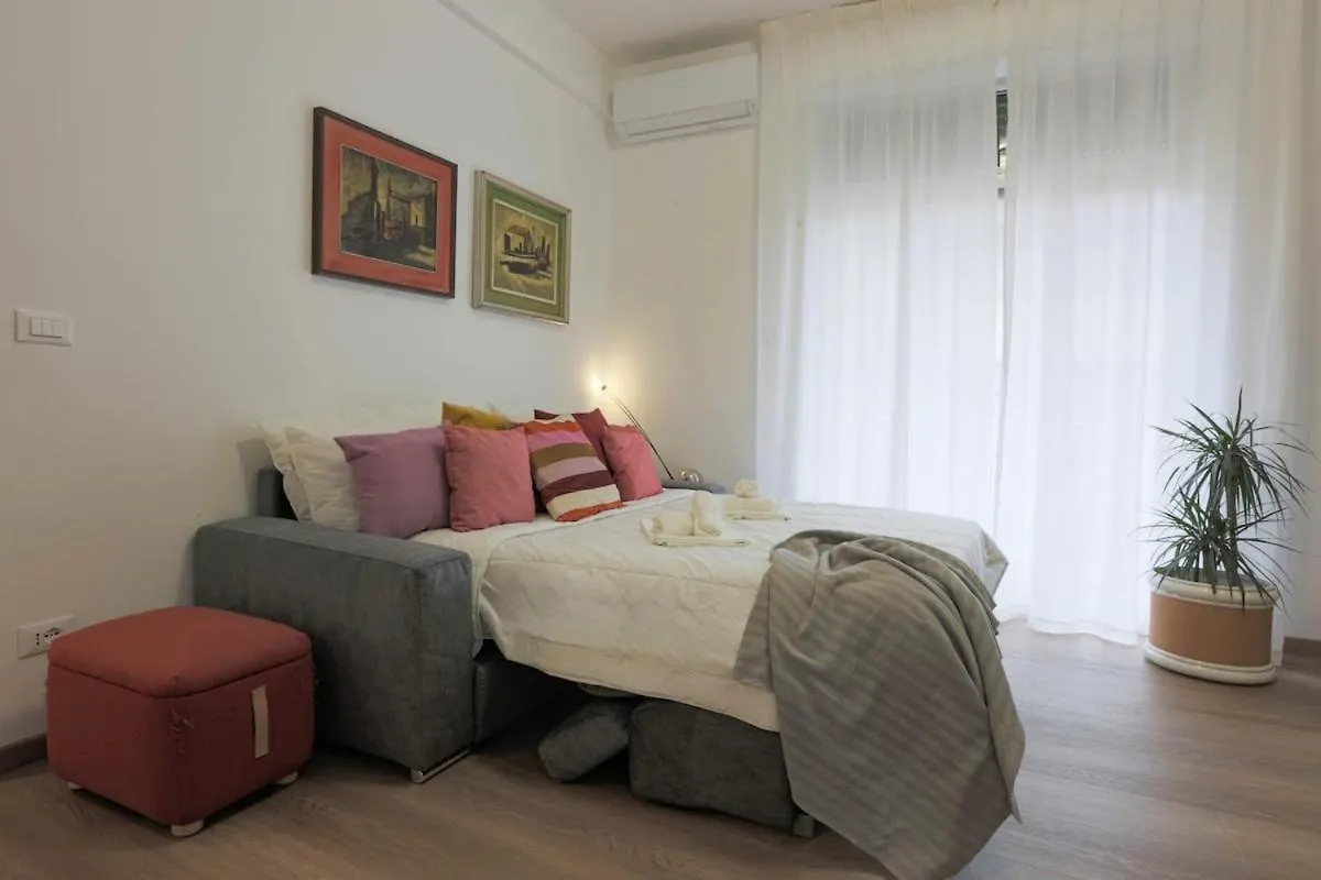 Casa Regina Apartment Genoa 0*,